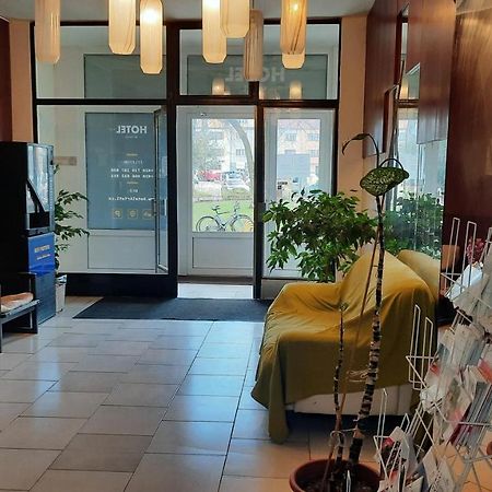 Hotel Kristl Пардубице Экстерьер фото
